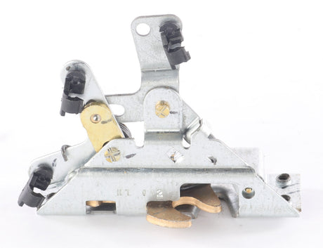 MACK ­-­ 84167601 ­-­ LATCH