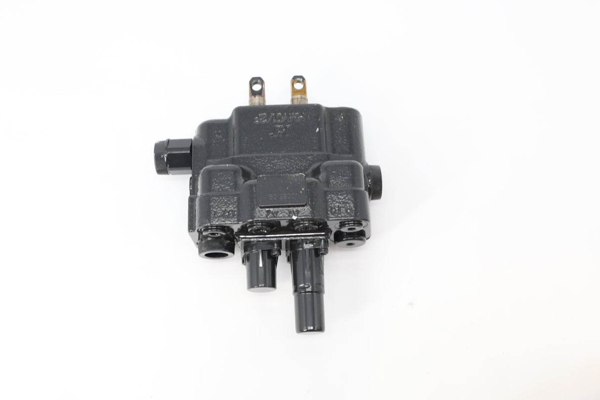 BOBCAT ­-­ 7023163 ­-­ VALVE  JOYSTICK