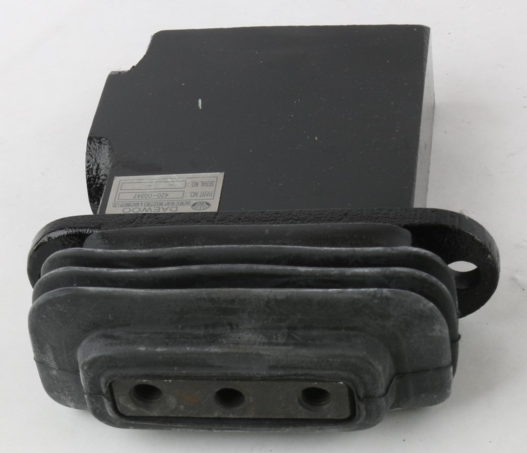 DOOSAN ­-­ 420-00347 ­-­ VALVE