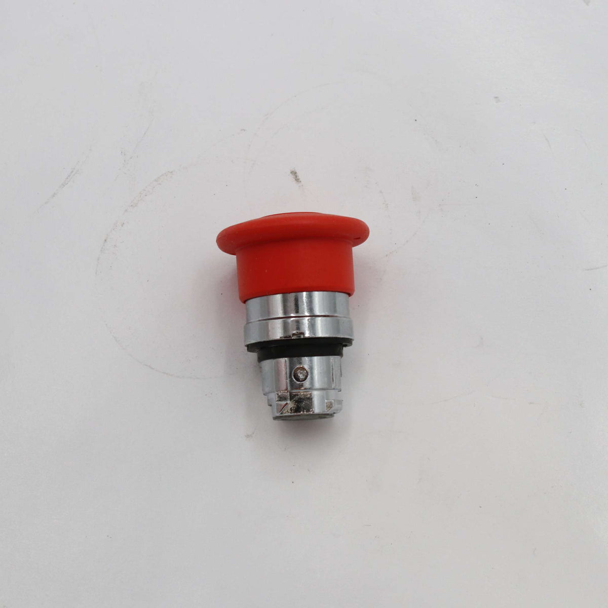 TELEMECANIQUE - ZB4BT4 - SWITCH BUTTON OP 40MM DIA – Iron Wing Parts