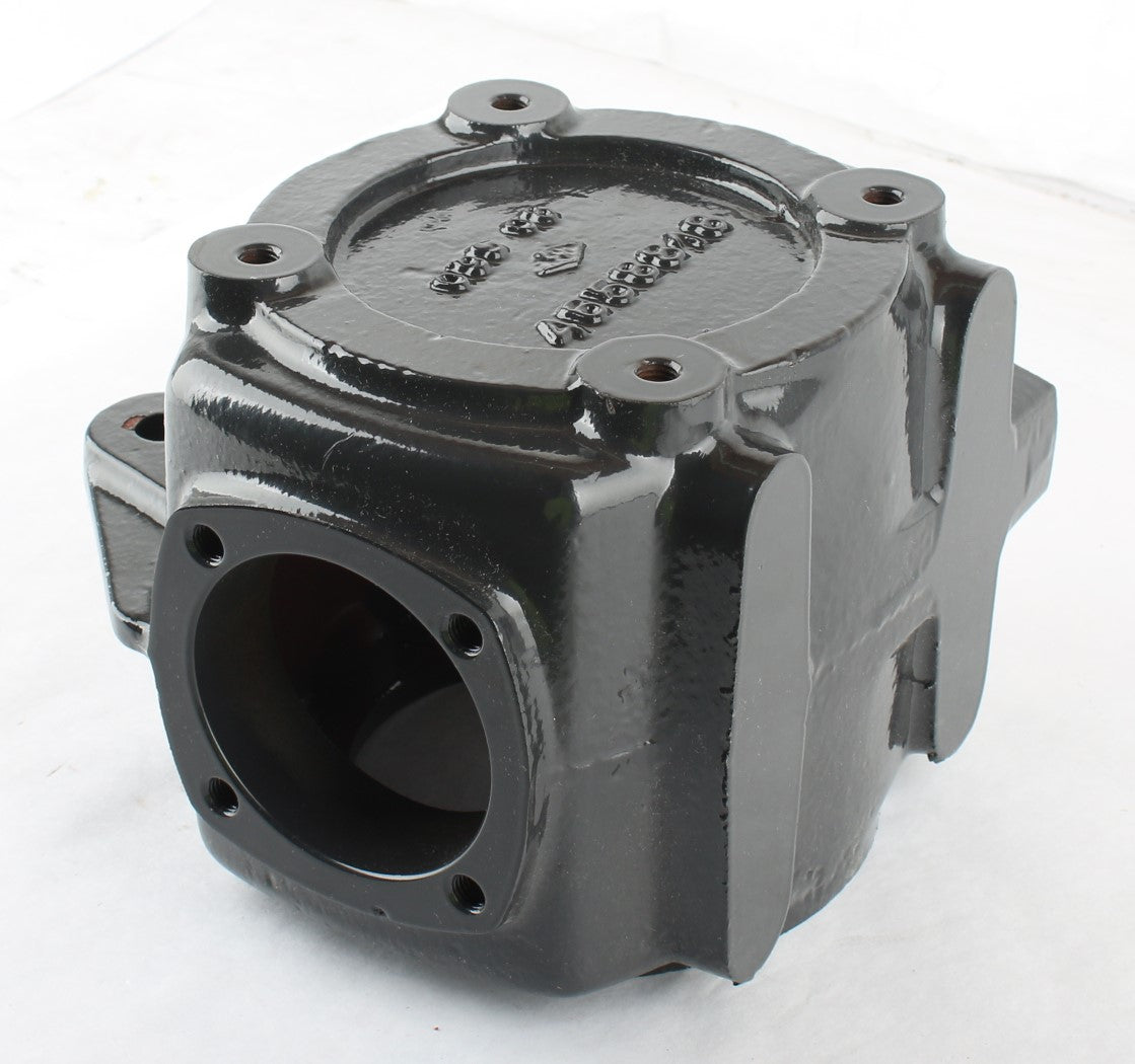 BOBCAT ­-­ 7001306 ­-­ HOUSING GEARBOX