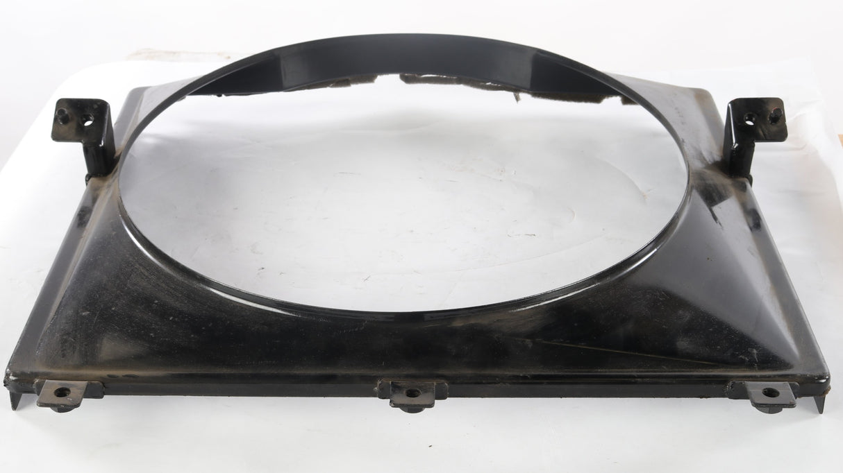 BOBCAT ­-­ 6696677 ­-­ SHROUD