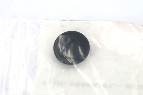 SCHWARZE ­-­ 29012 ­-­ PLUG 5|8" NYLON (BLACK) - SINGLE