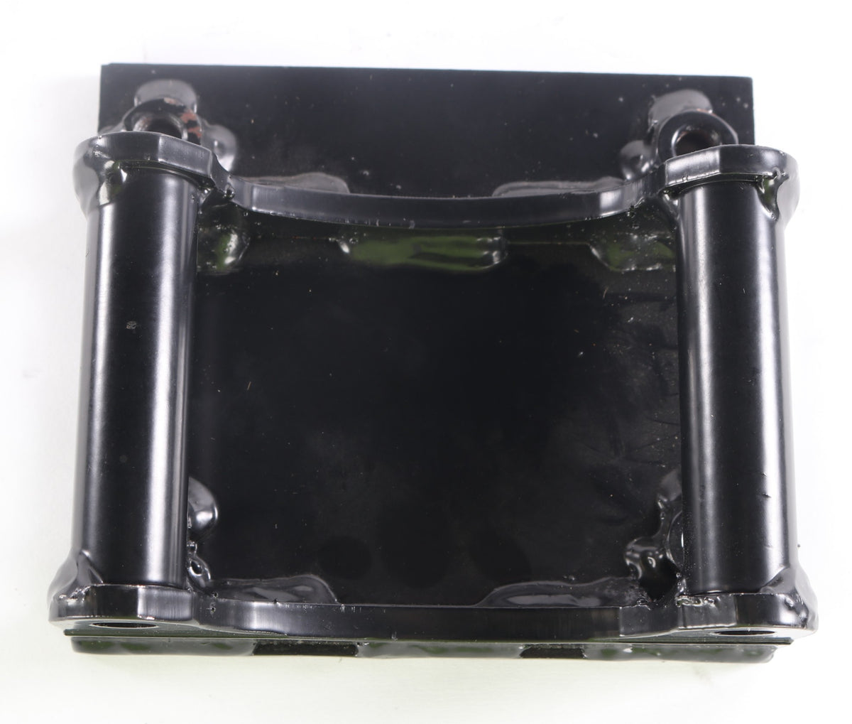MACK ­-­ 25120277 ­-­ BRACKET