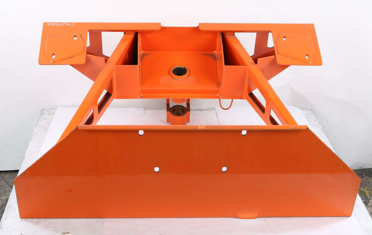 JLG ­-­ 4846196S ­-­ WELD PLATFORM SUPPORT