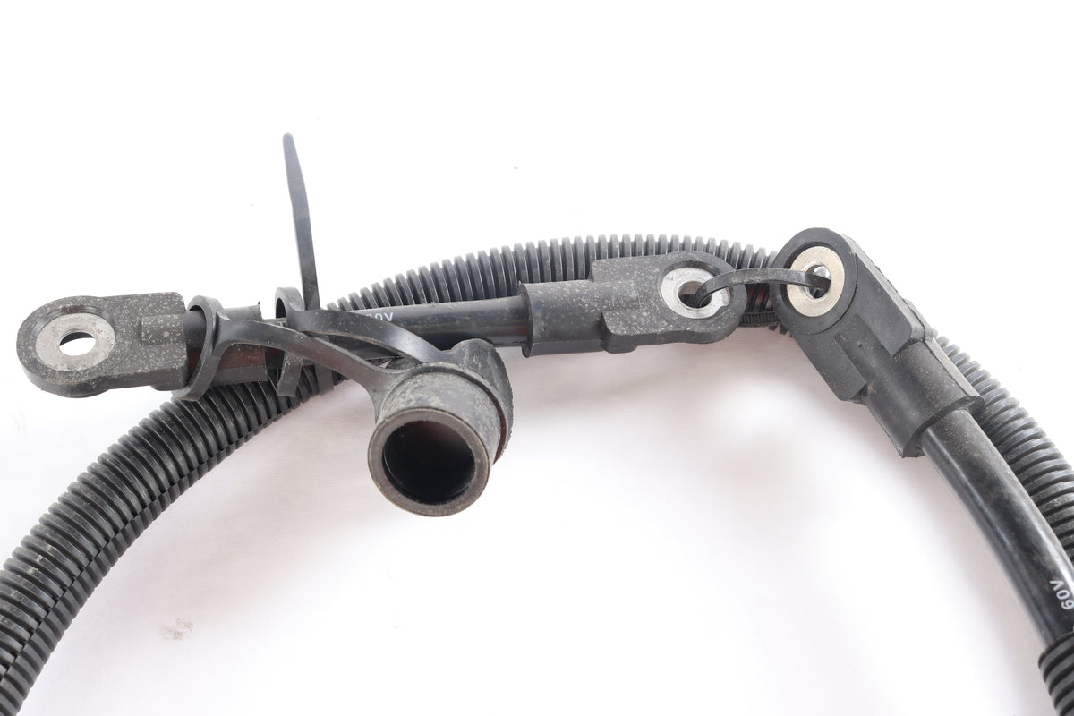 MACK ­-­ 25176122 ­-­ BATTERY CABLE