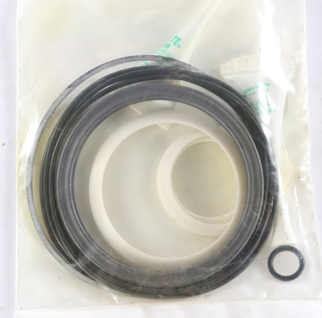 BOBCAT ­-­ 6658383 ­-­ SEAL KIT