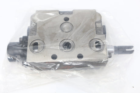 PARKER ­-­ 11247-080 ­-­ VALVE SECTION