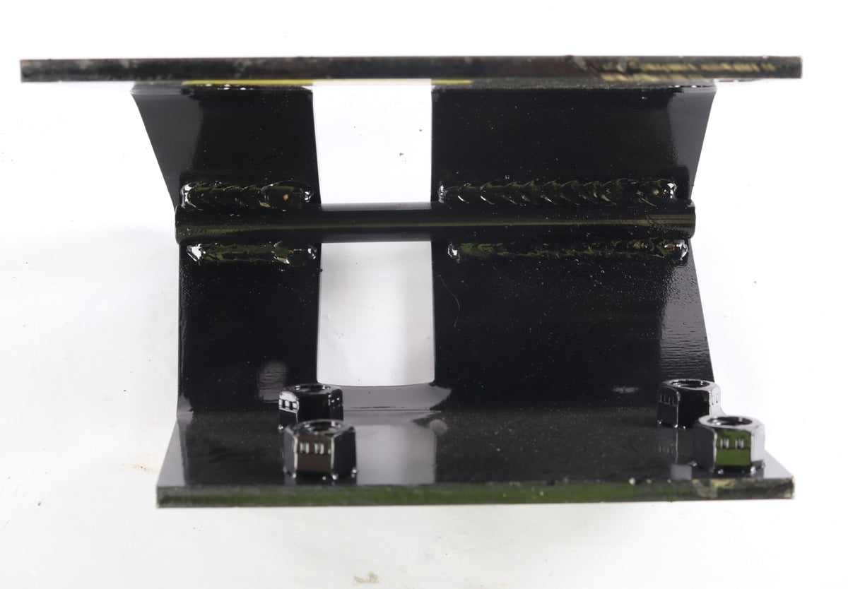 MACK ­-­ 25122332 ­-­ BRACKET
