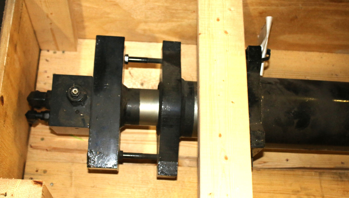 MANITOWOC GROVE ­-­ 80026148R ­-­ REMAN CYLINDER