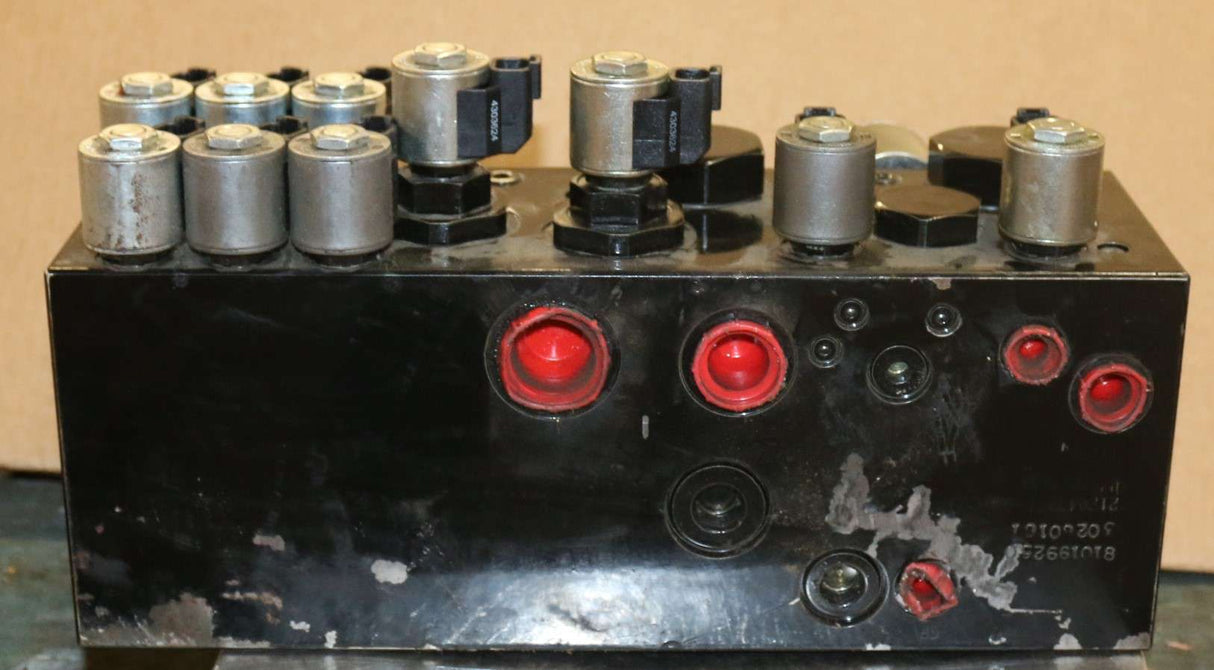 MANITOWOC GROVE ­-­ 810199250 ­-­ VALVE ASSY BOOM RAISE CONTROL