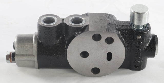 BOBCAT ­-­ 6697824 ­-­ VALVE  CONTROL