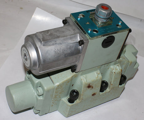 KAWASAKI ­-­ VJ8911168098 ­-­ VALVE CONTROL