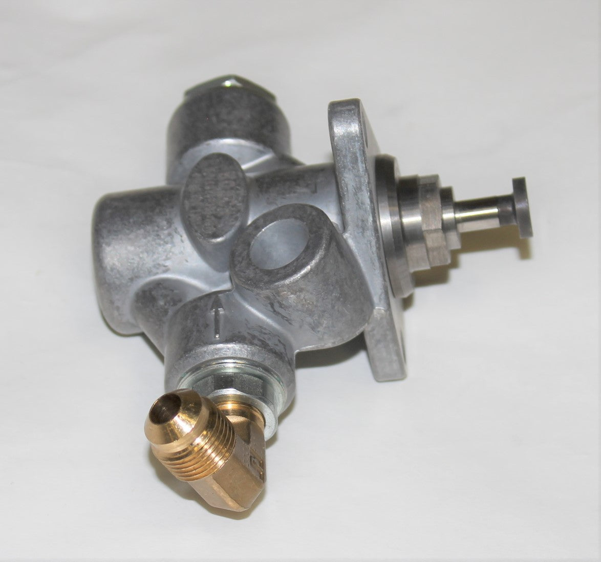 ROBERT BOSCH ­-­ 0-440-008-130 ­-­ FEED PUMP