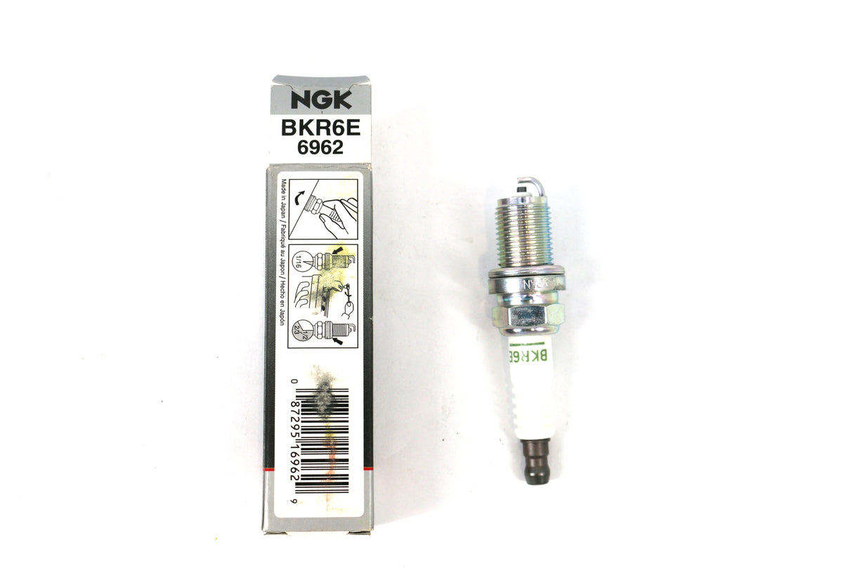 NGK ­-­ BKR6E ­-­ SPARK PLUG