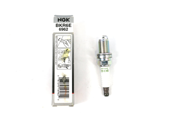 NGK ­-­ BKR6E ­-­ SPARK PLUG