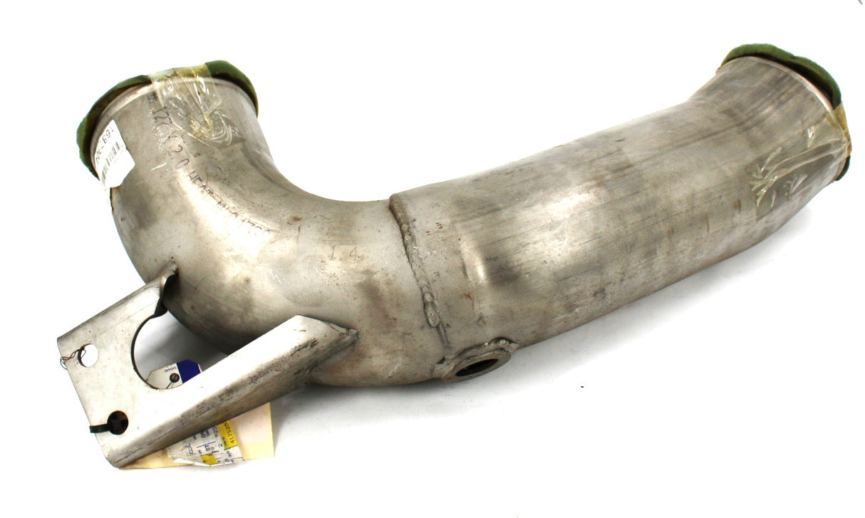 VOLVO ­-­ 16879041 ­-­ AIR INLET PIPE