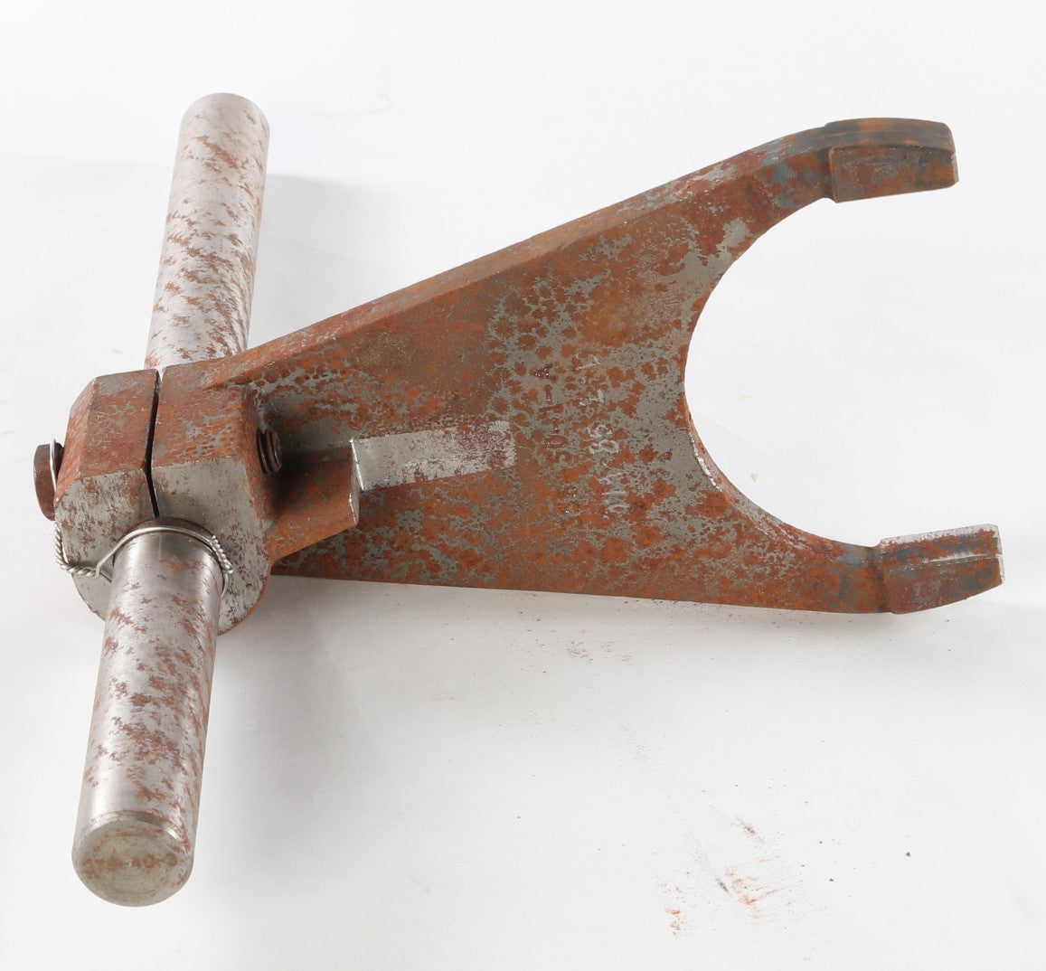 FABCO ­-­ 379-85-2 ­-­ FORK & SHAFT ASSEMBLY