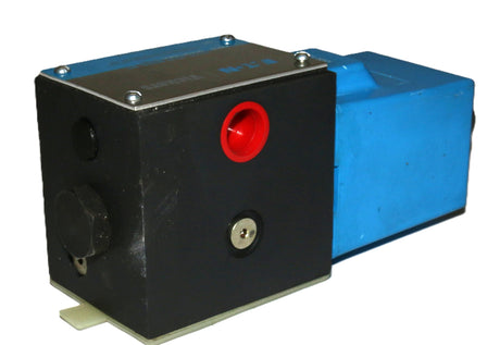 VICKERS ­-­ DG4S4 010A G 60 ­-­ VALVE
