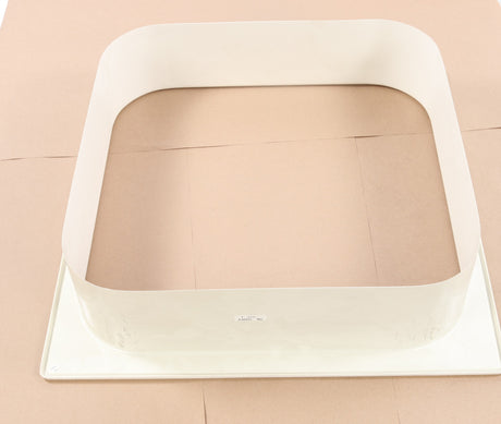 PREVOST ­-­ N8900258 ­-­ TRIM MOLDING 6 IN