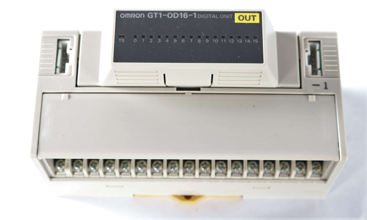 OMRON ­-­ GT1-OD16-1 ­-­ PLC