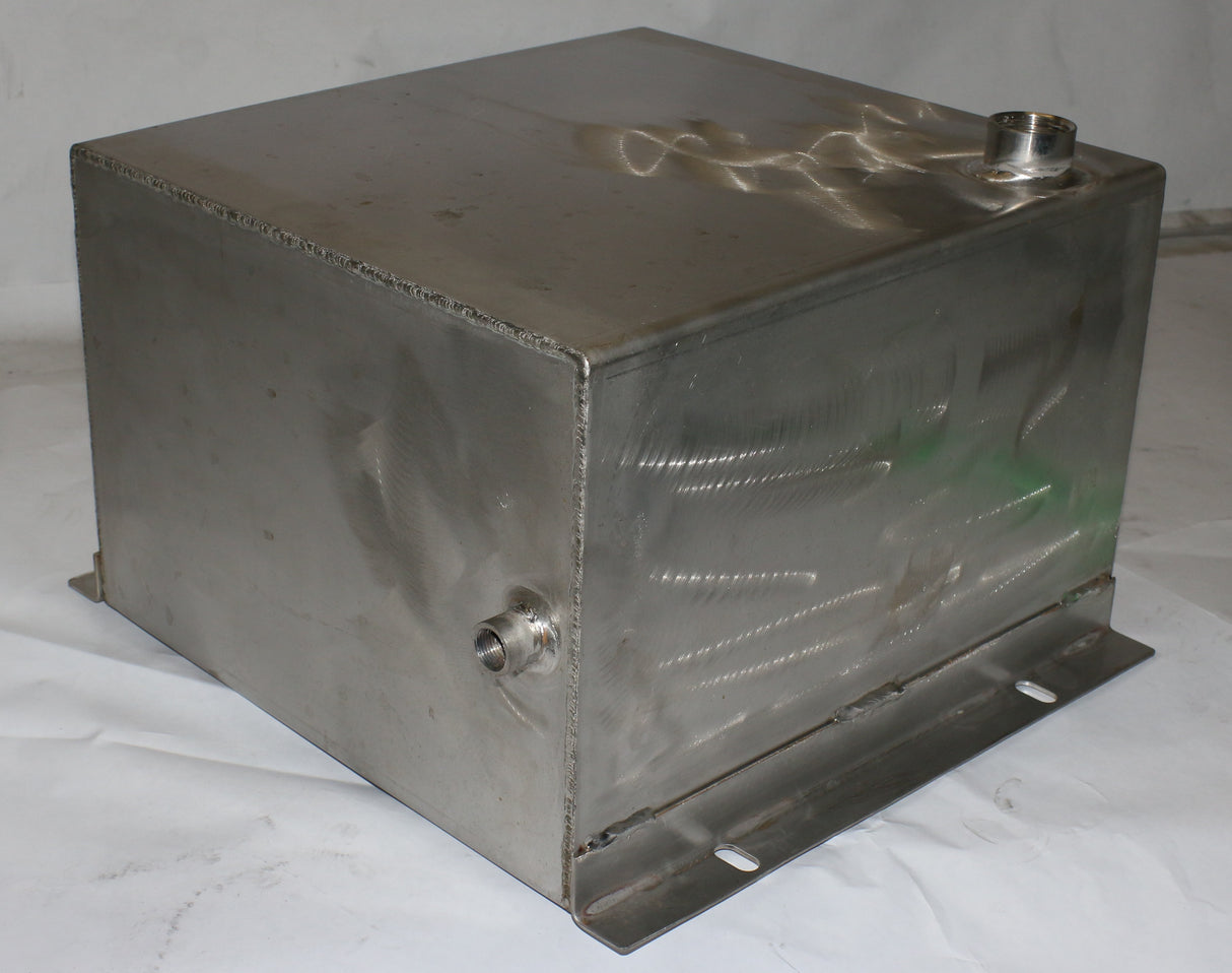 ATLAS COPCO ­-­ 2710102297 ­-­ SUMP; HEAT EXCH; 4GAL; F5; HST