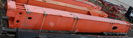 JLG ­-­ 91516010 ­-­ BOOM SECOND SECTION