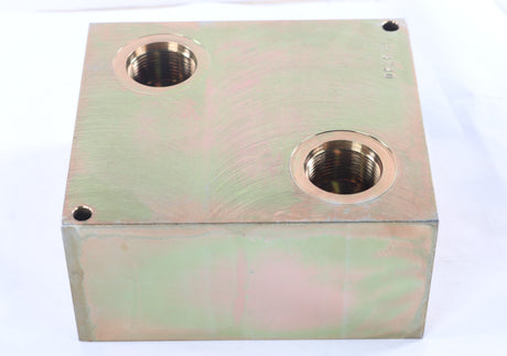 DYNAPAC ­-­ 4700395028 ­-­ MANIFOLD
