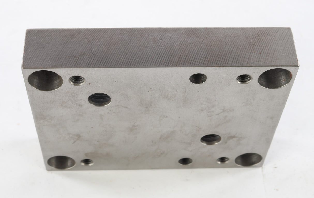 PARKER ­-­ 518-00178-0 ­-­ SUBPLATE  3/4 NPTB/P2F1C0