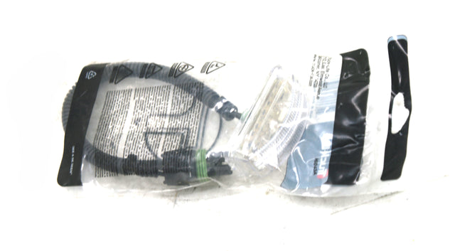 PREVOST ­-­ 194829 ­-­ LAMP - LICENSE