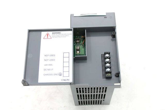 ALLEN-BRADLEY ­-­ 1746-P3 ­-­ SLC RACK MOUNTING POWER SUPPLY