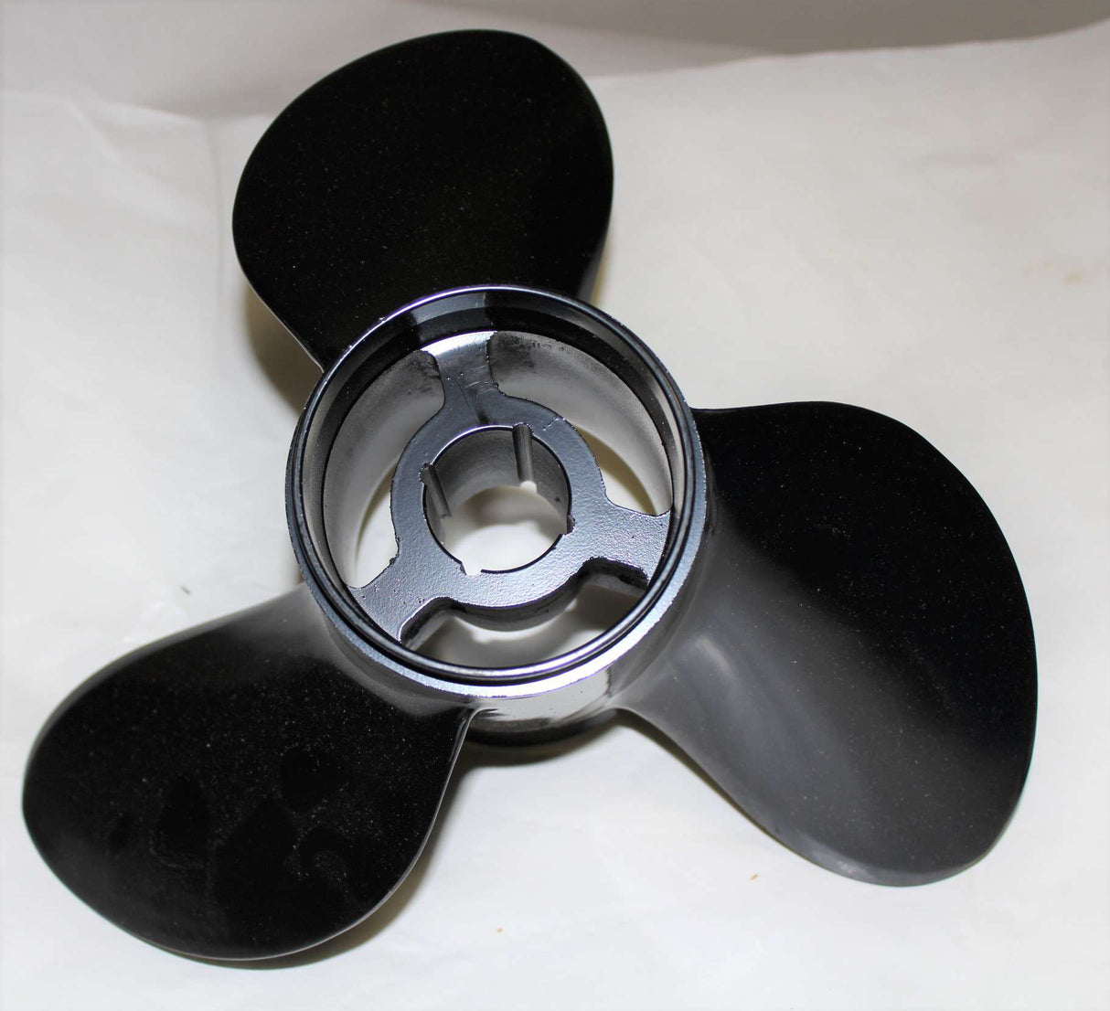 IWS ­-­ 13X19RH ­-­ QL PROPELLER 3-BLADE ALUMINUM