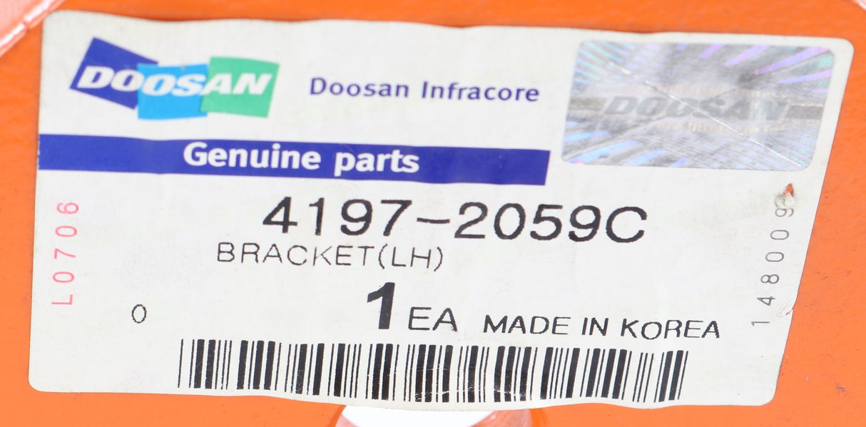 DOOSAN ­-­ 4197-2059C ­-­ BRACKET ENGINE LH
