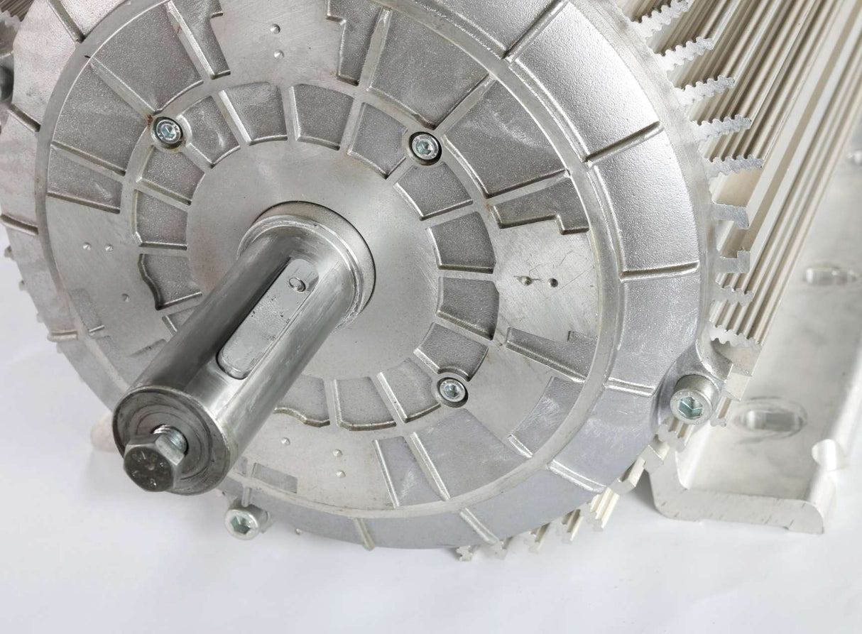DYNAPAC ­-­ 4812028366 ­-­ ALTERNATOR 25kW 400V 50Hz 3PH