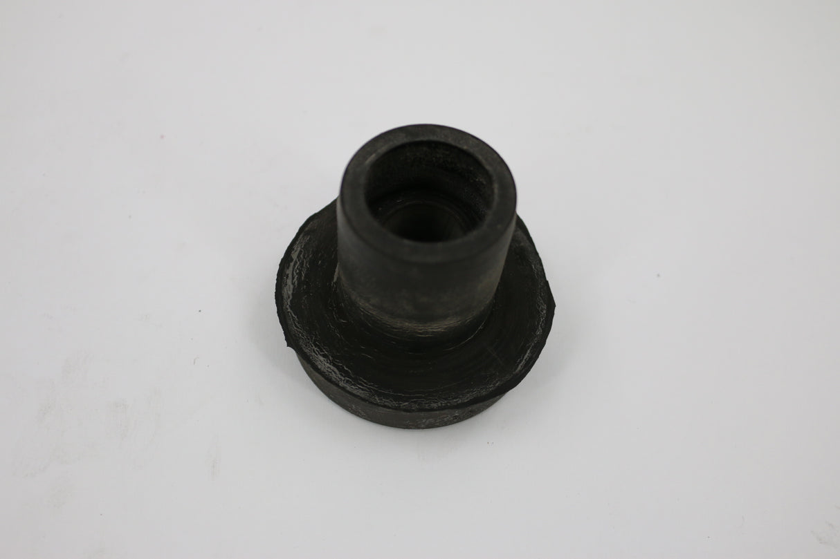 PREVOST ­-­ 510244 ­-­ BUSHING FRONT ENGINE MOUNT