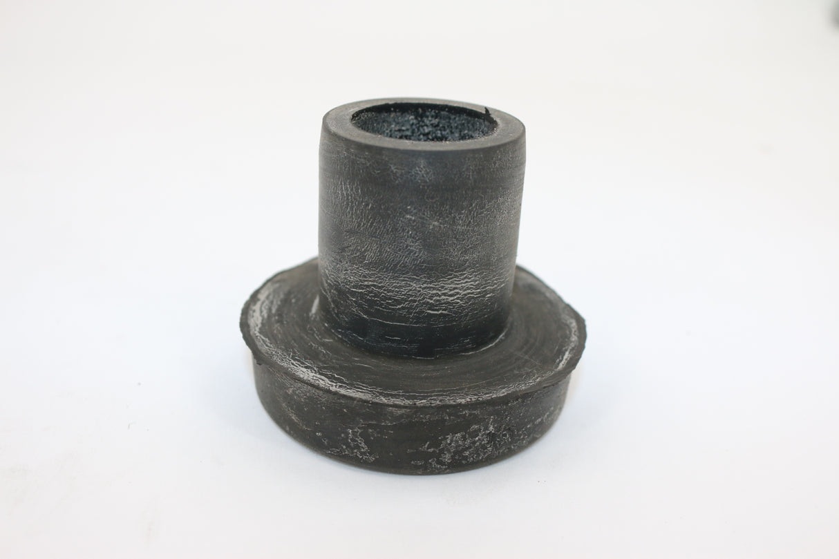 PREVOST ­-­ 510244 ­-­ BUSHING FRONT ENGINE MOUNT
