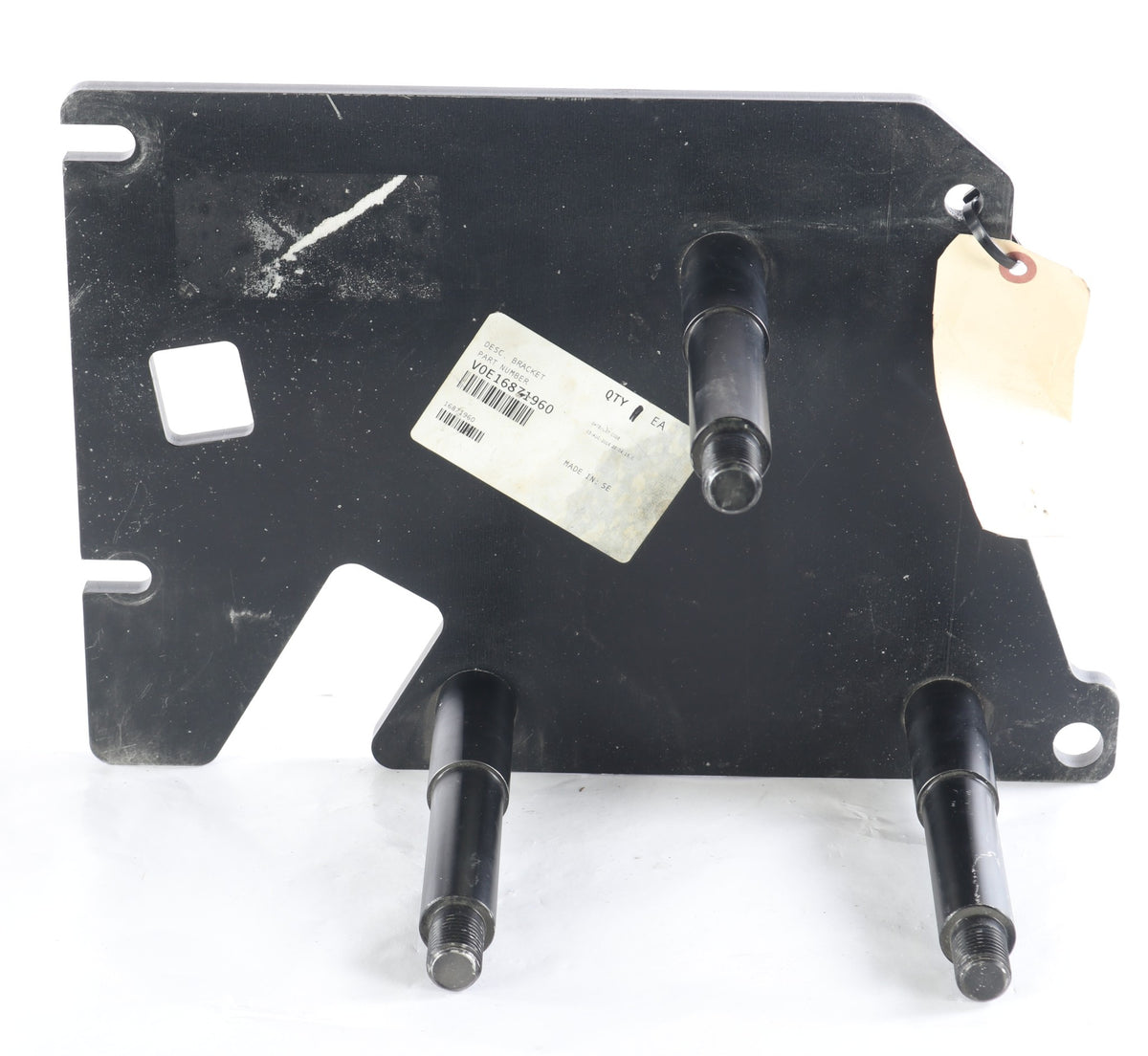 VOLVO ­-­ 16871960 ­-­ BRACKET
