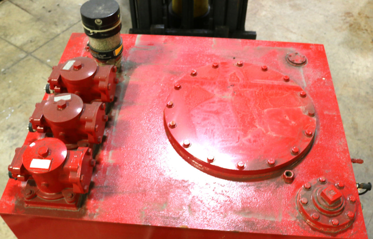 MANITOWOC GROVE ­-­ 810100108 ­-­ TANK HYDRAULIC ASSY