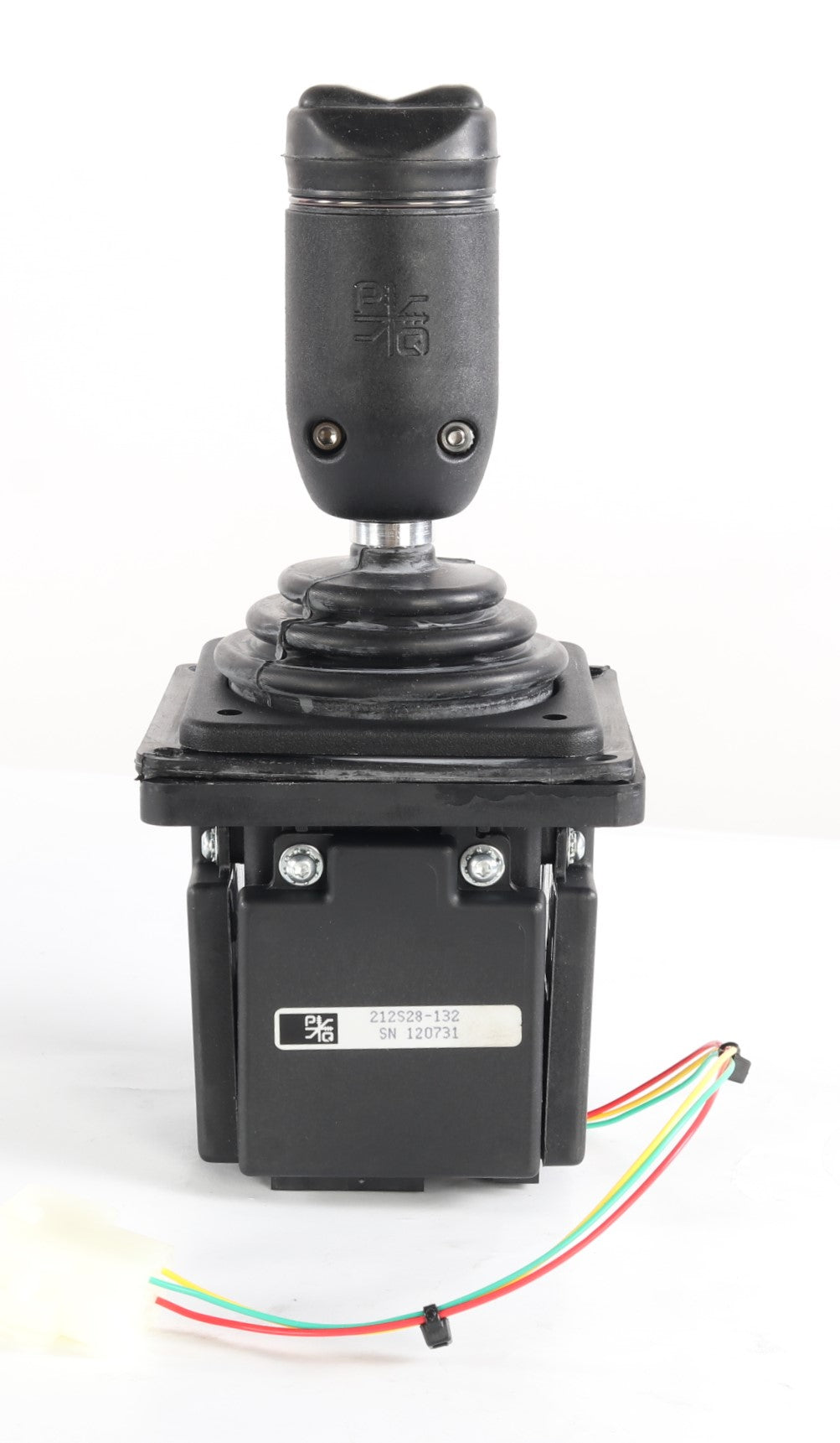 PQ CONTROLS ­-­ 212S28-132 ­-­ JOYSTICK-2 AXIS/ROCKER / BLACK