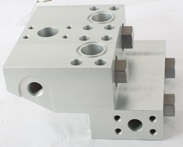 VOLVO ­-­ 17431426 ­-­ HYDRAULIC VALVE
