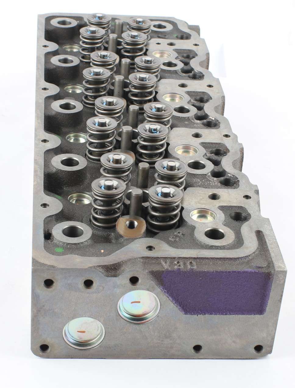 VOLVO ­-­ 16682885 ­-­ CYLINDER HEAD