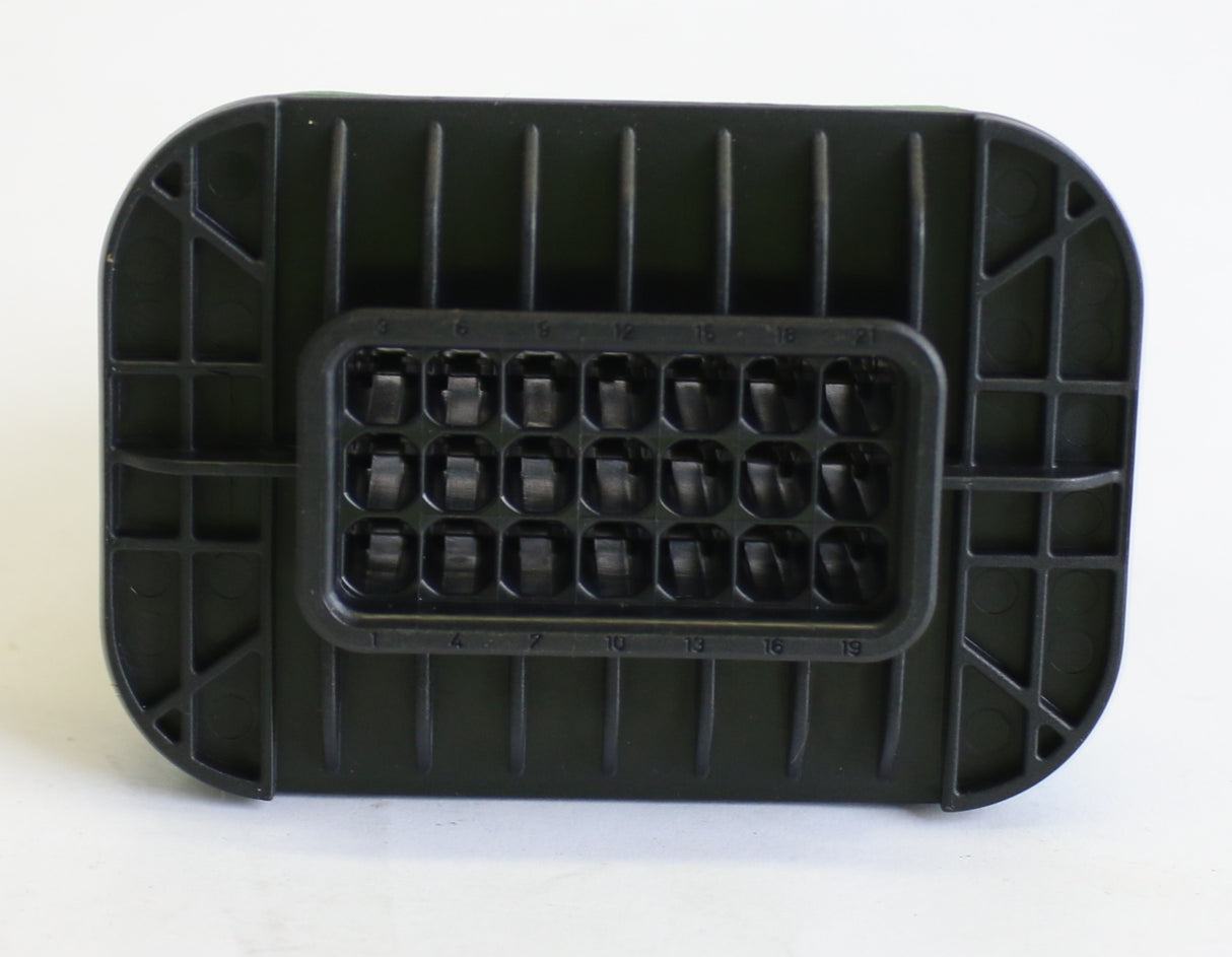 VOLVO ­-­ 994469 ­-­ HOUSING