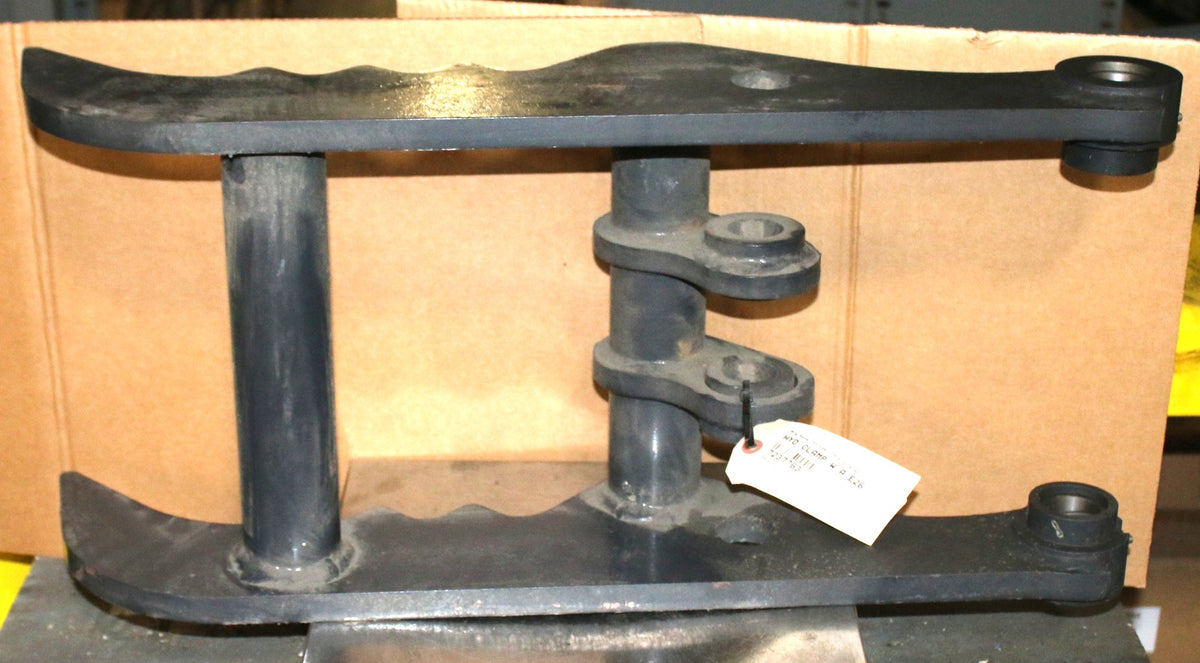 BOBCAT ­-­ 7237763 ­-­ HYD CLAMP W|A E26