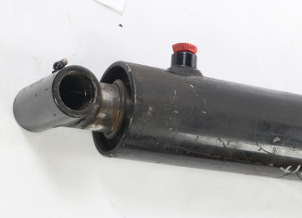 JLG ­-­ 3320000037 ­-­ CYLINDER ASSY 5 TON IRL