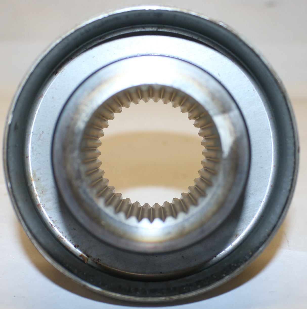 DANA ­-­ 3-4-10461-1X ­-­ END YOKE ASSY - HALF ROUND STYLE - 1410 SERIES