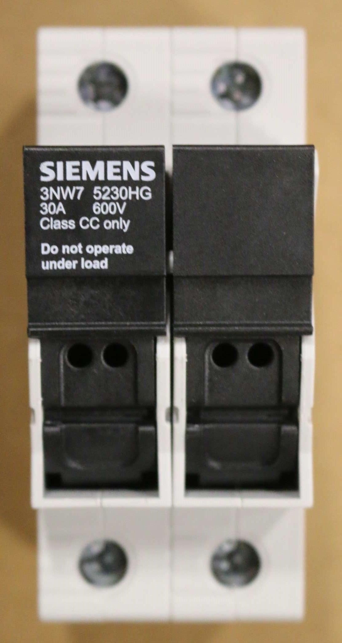 SIEMENS ­-­ 3NW7-5230HG ­-­ FUSE HOLDER 2-POLE 30A 600V CLASS-CC