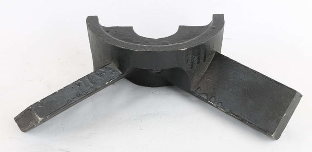 VOLVO ­-­ 00680-203-00 ­-­ PADDLE-KICK-BACK  RH