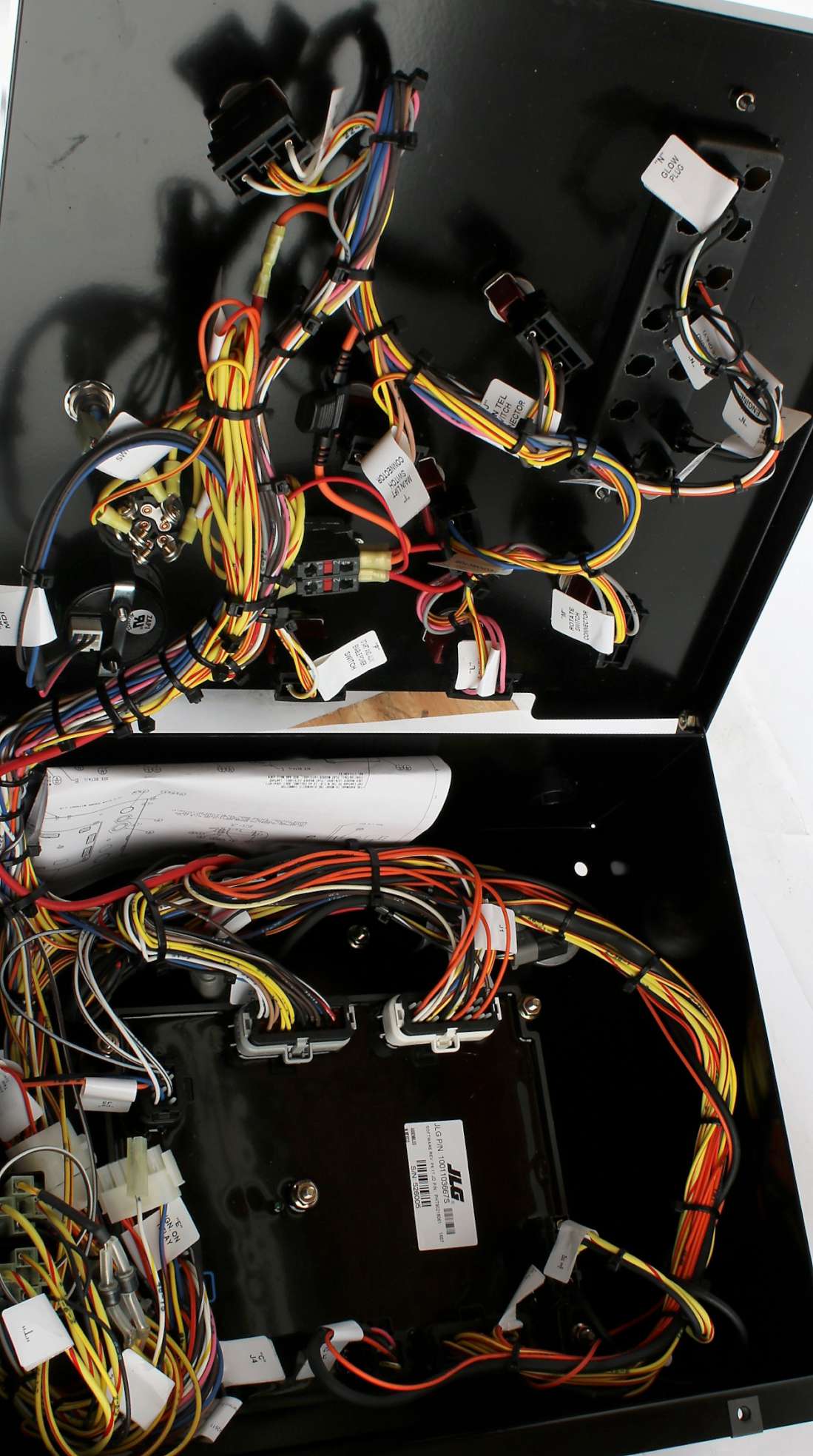 JLG ­-­ 1001188011S ­-­ ELEC ASSY660SJ MTB CE (DEUTZ)