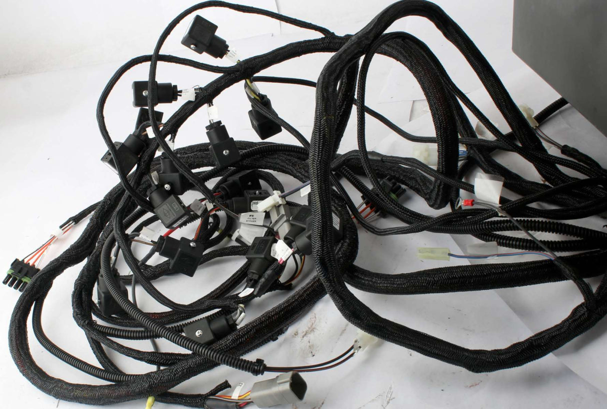 JLG ­-­ 1001188013S ­-­ ELEC ASSYMTB DEUTZ