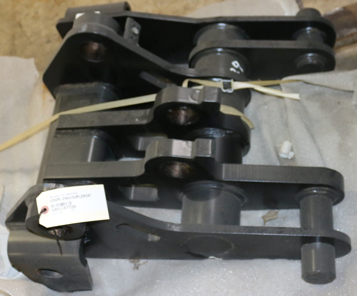JLG ­-­ 1001197729 ­-­ COUPLING COUPLER CAT